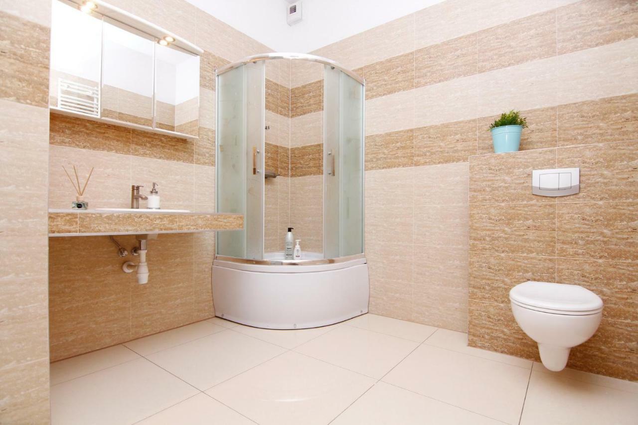 Blue River - Walonska 7 - Apartment With Garden Βρότσλαβ Εξωτερικό φωτογραφία